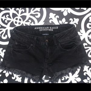 American Eagle black distressed shorts size 00